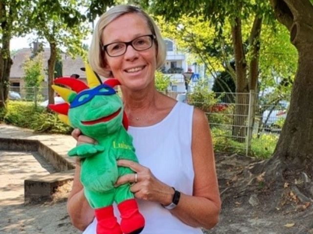 Die Handpuppe Lubo aus dem All
